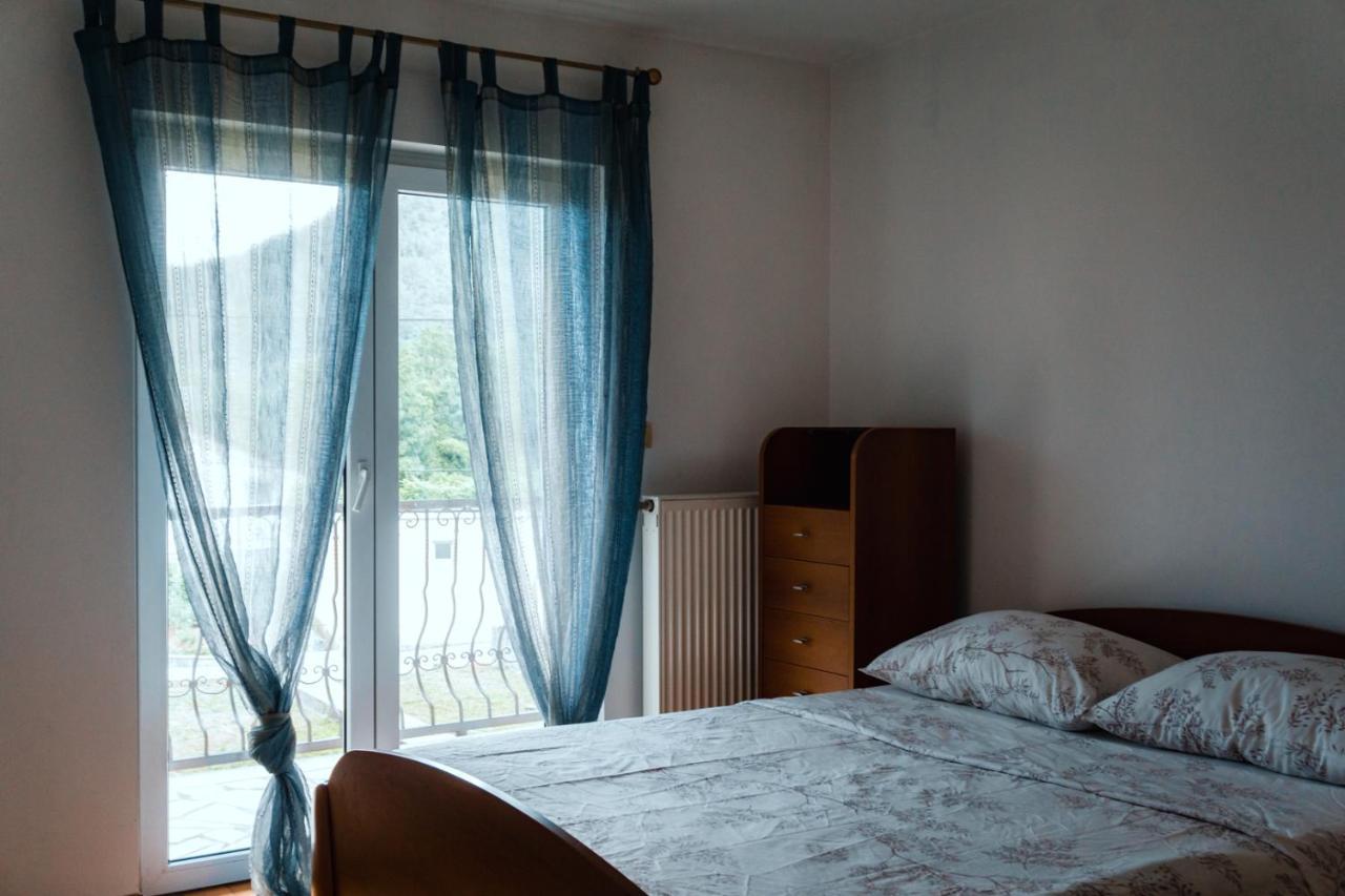 Holiday Home Rozic - Villa With Private Seasonal Heated Pool 모스타르 외부 사진