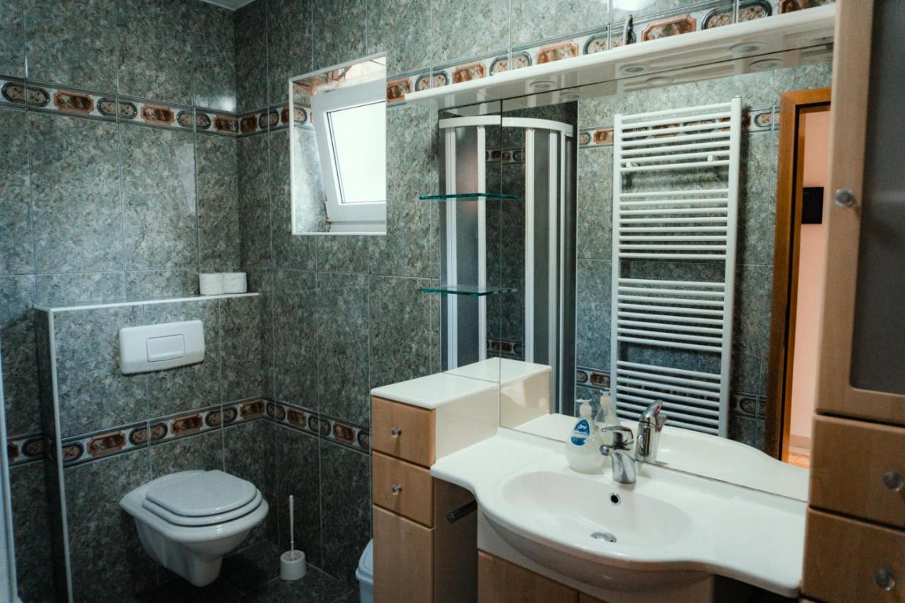Holiday Home Rozic - Villa With Private Seasonal Heated Pool 모스타르 외부 사진