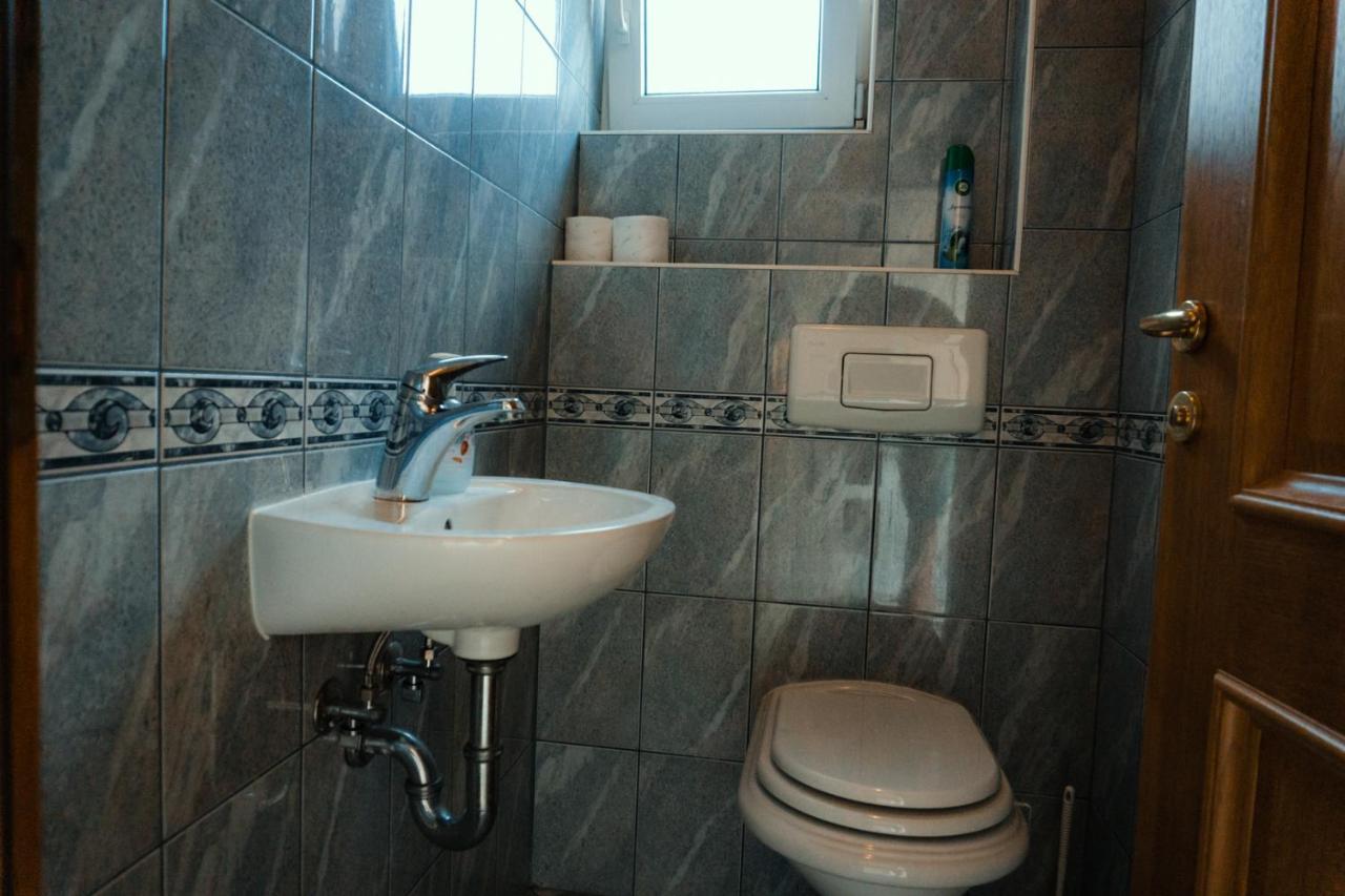 Holiday Home Rozic - Villa With Private Seasonal Heated Pool 모스타르 외부 사진