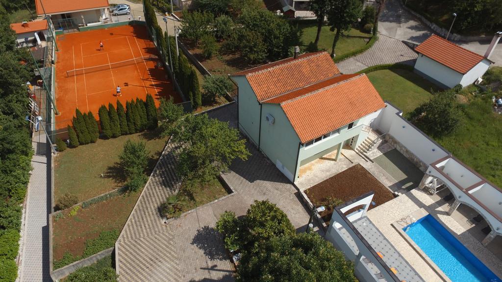 Holiday Home Rozic - Villa With Private Seasonal Heated Pool 모스타르 외부 사진