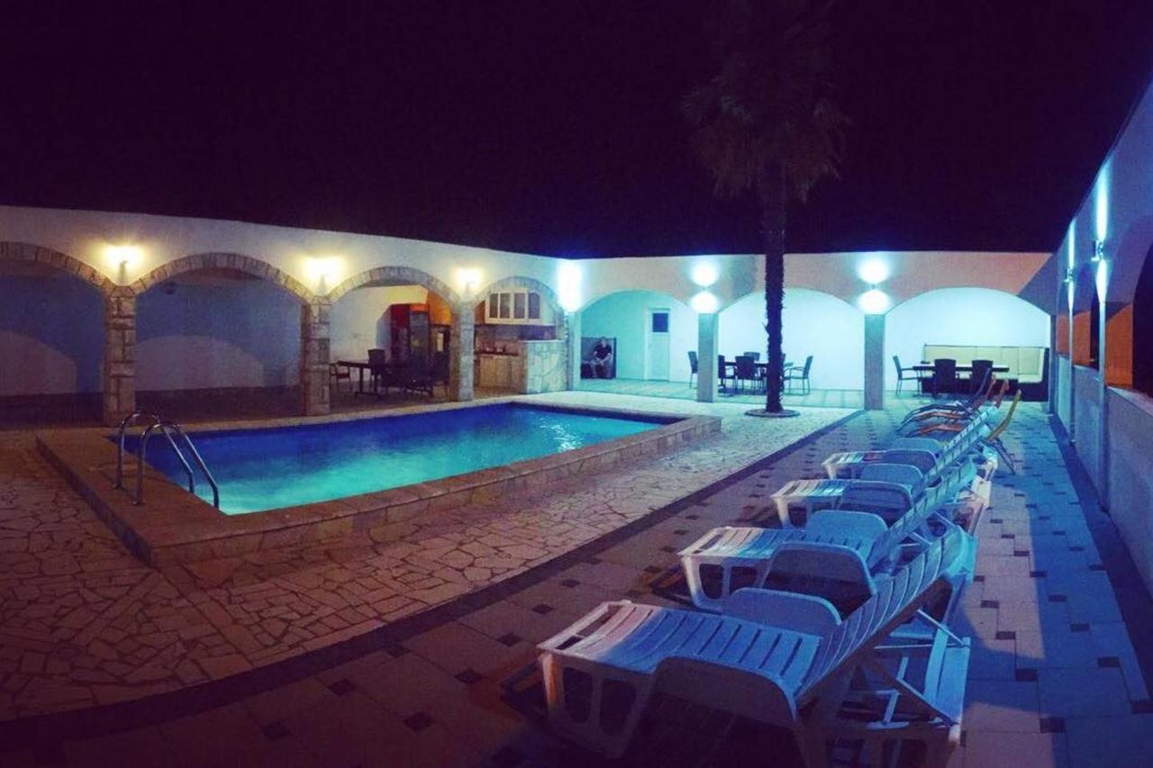 Holiday Home Rozic - Villa With Private Seasonal Heated Pool 모스타르 외부 사진