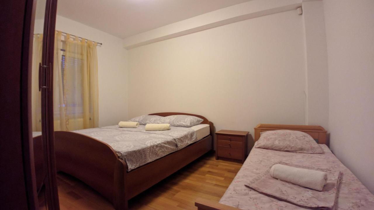 Holiday Home Rozic - Villa With Private Seasonal Heated Pool 모스타르 외부 사진